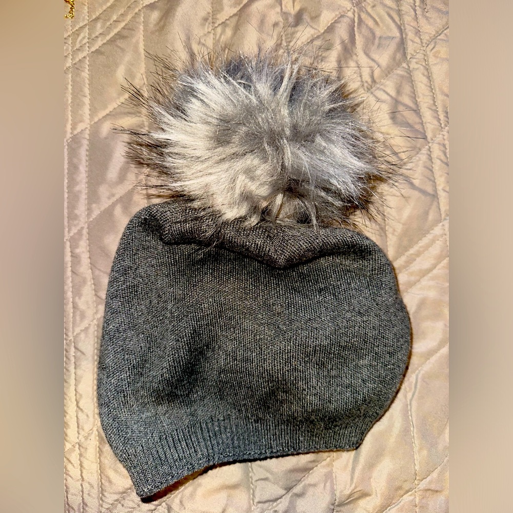 Kyi kyi canada beanie